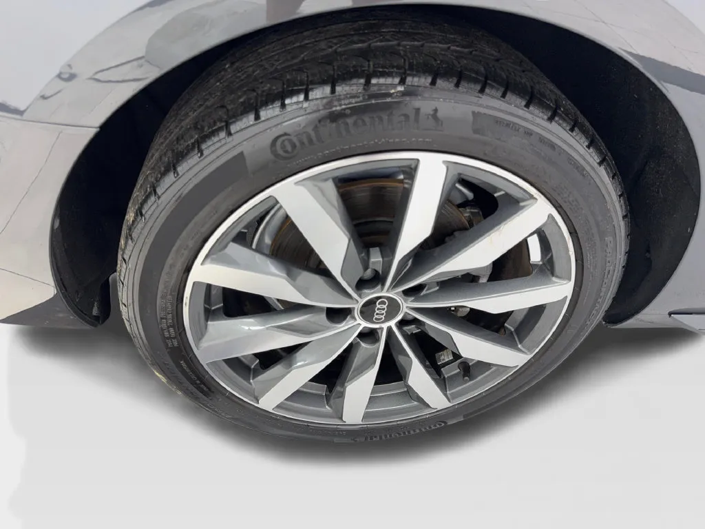 Audi A4 photo 86