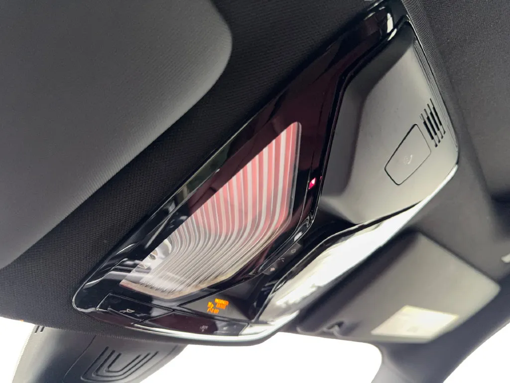 BMW i4 photo 76