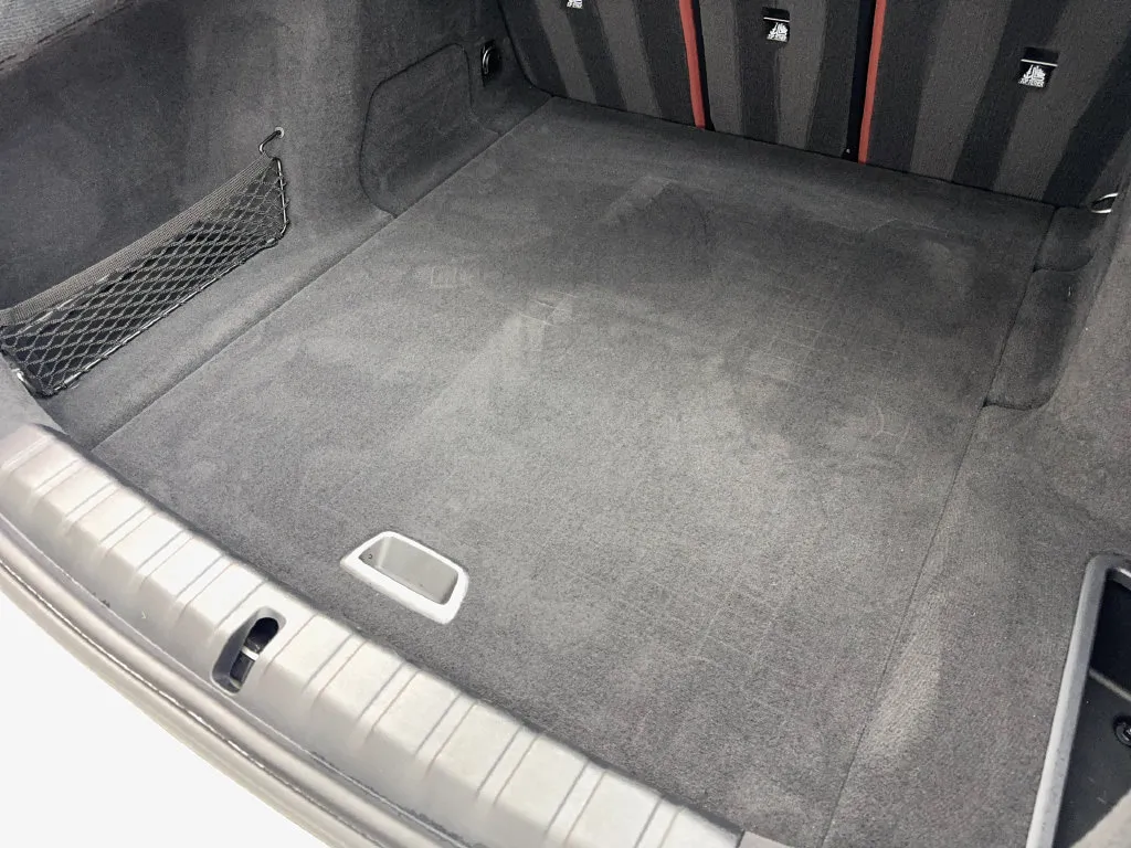 BMW i4 photo 81