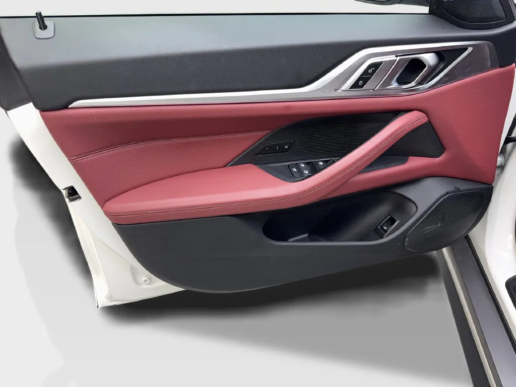 BMW i4 photo 33
