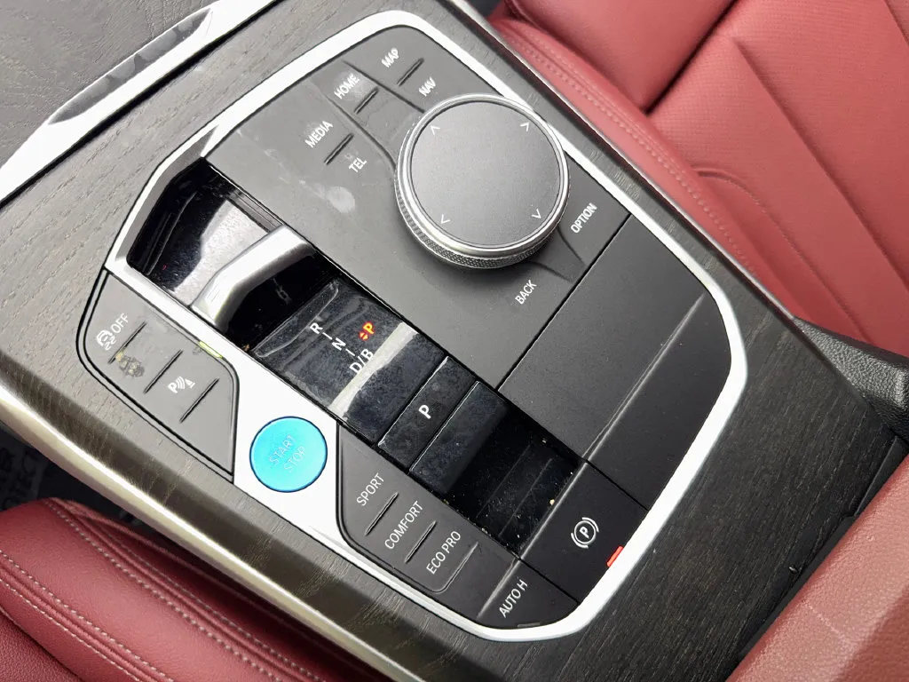 BMW i4 photo 71