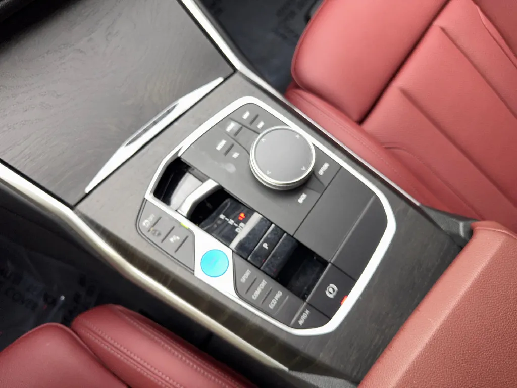 BMW i4 photo 70