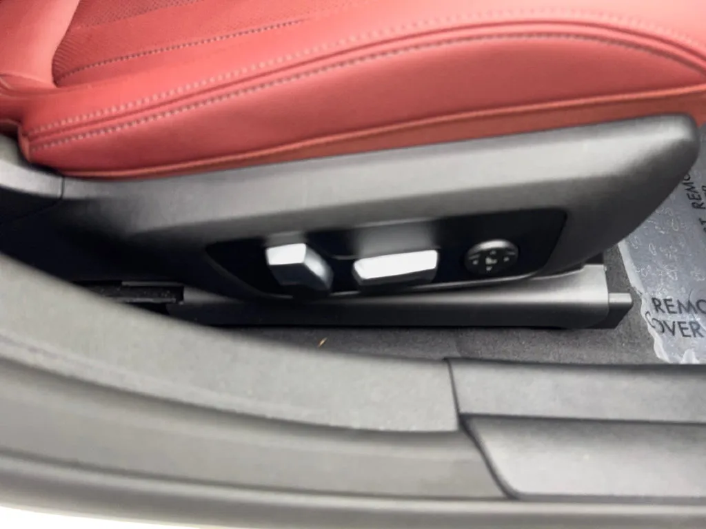 BMW i4 photo 49