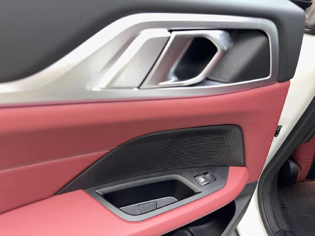 BMW i4 photo 40