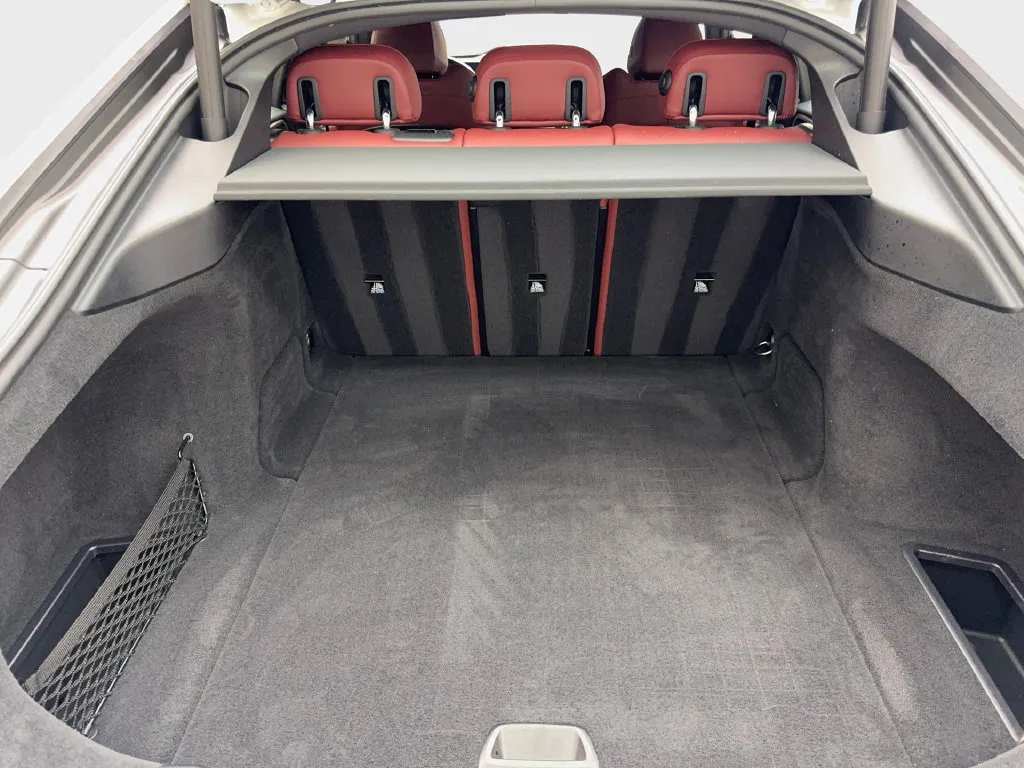 BMW i4 photo 80