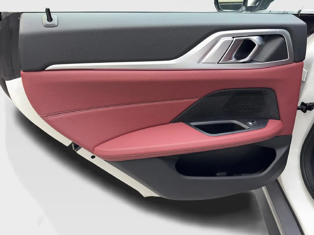 BMW i4 photo 39