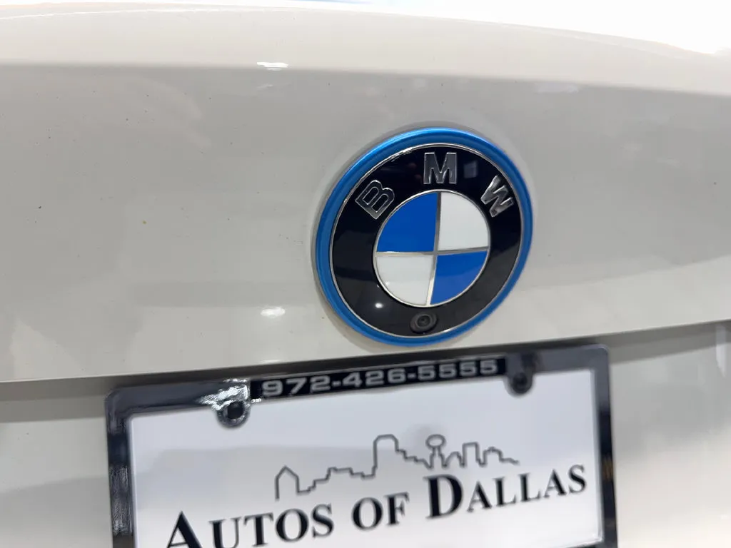 BMW i4 photo 23