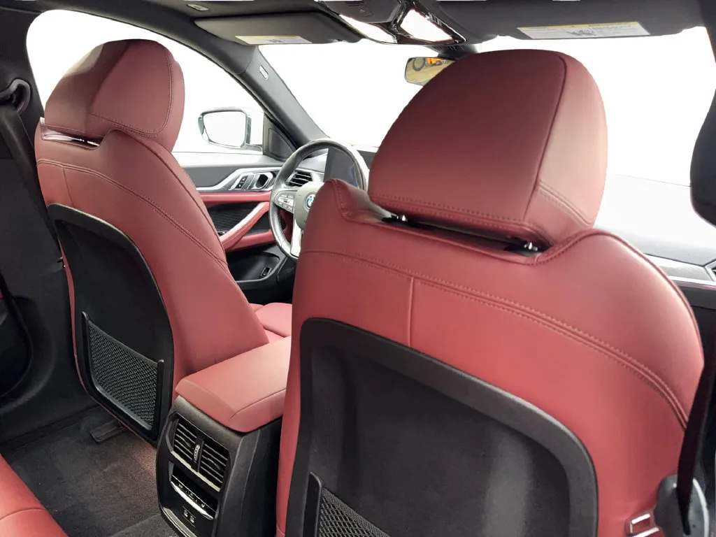 BMW i4 photo 43