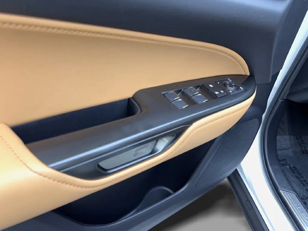 Lexus NX photo 34