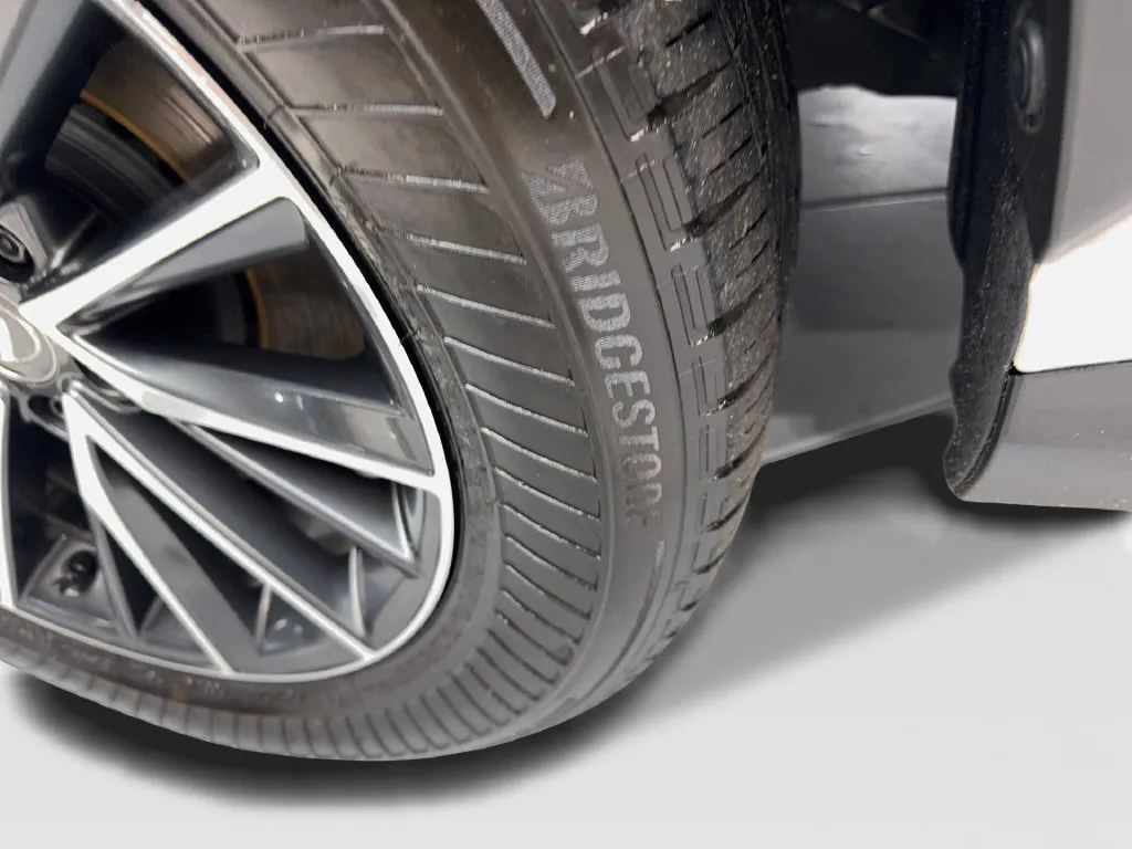 Lexus NX photo 90