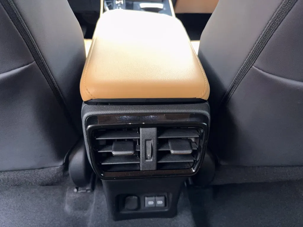 Lexus NX photo 72