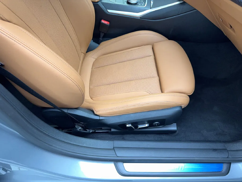 BMW i4 photo 46