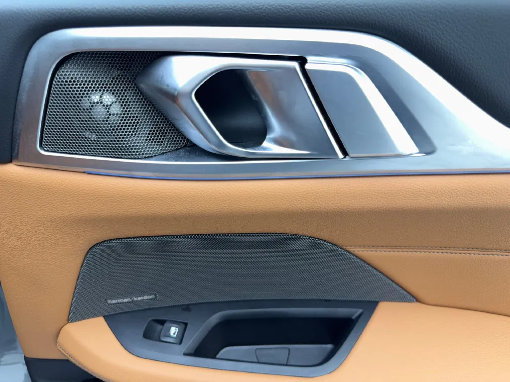 BMW i4 photo 45