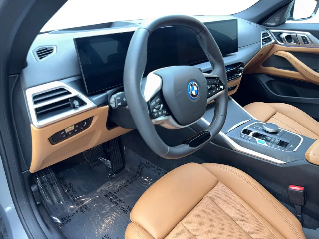 BMW i4 photo 52