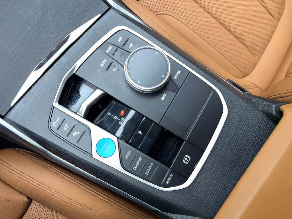 BMW i4 photo 68