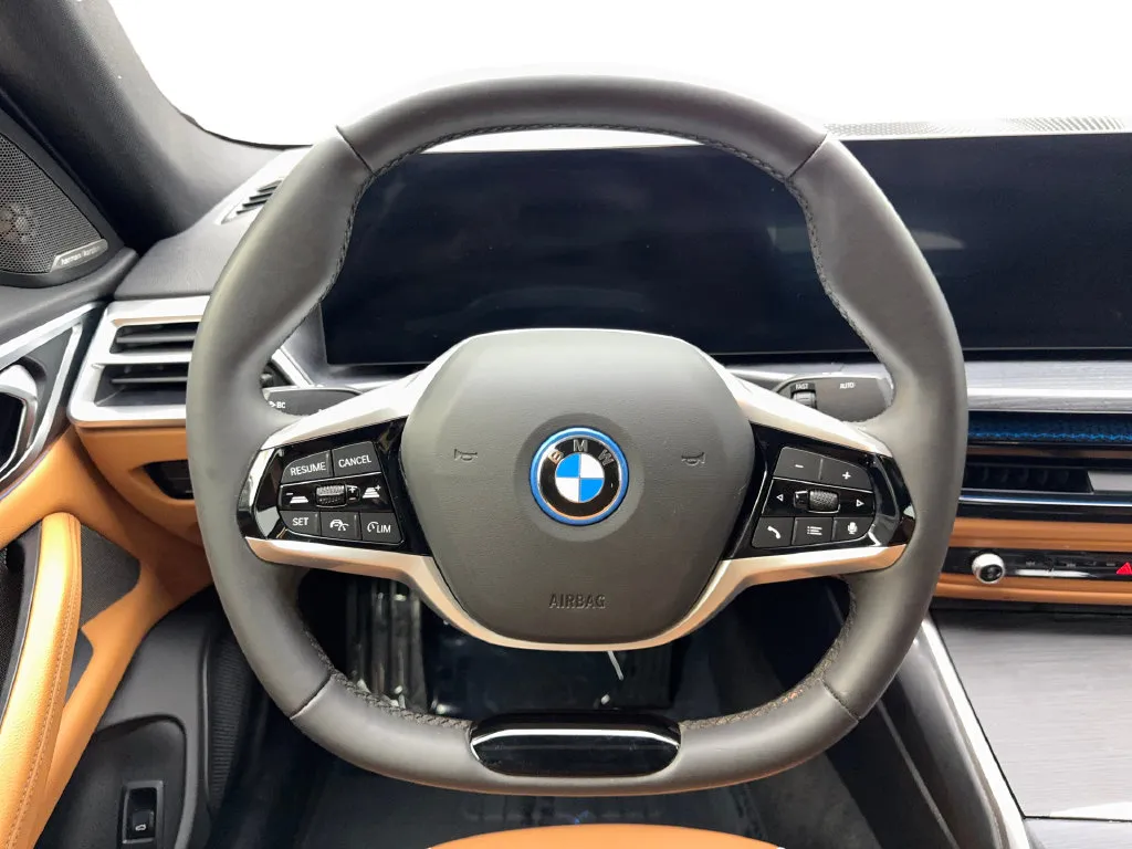 BMW i4 photo 58
