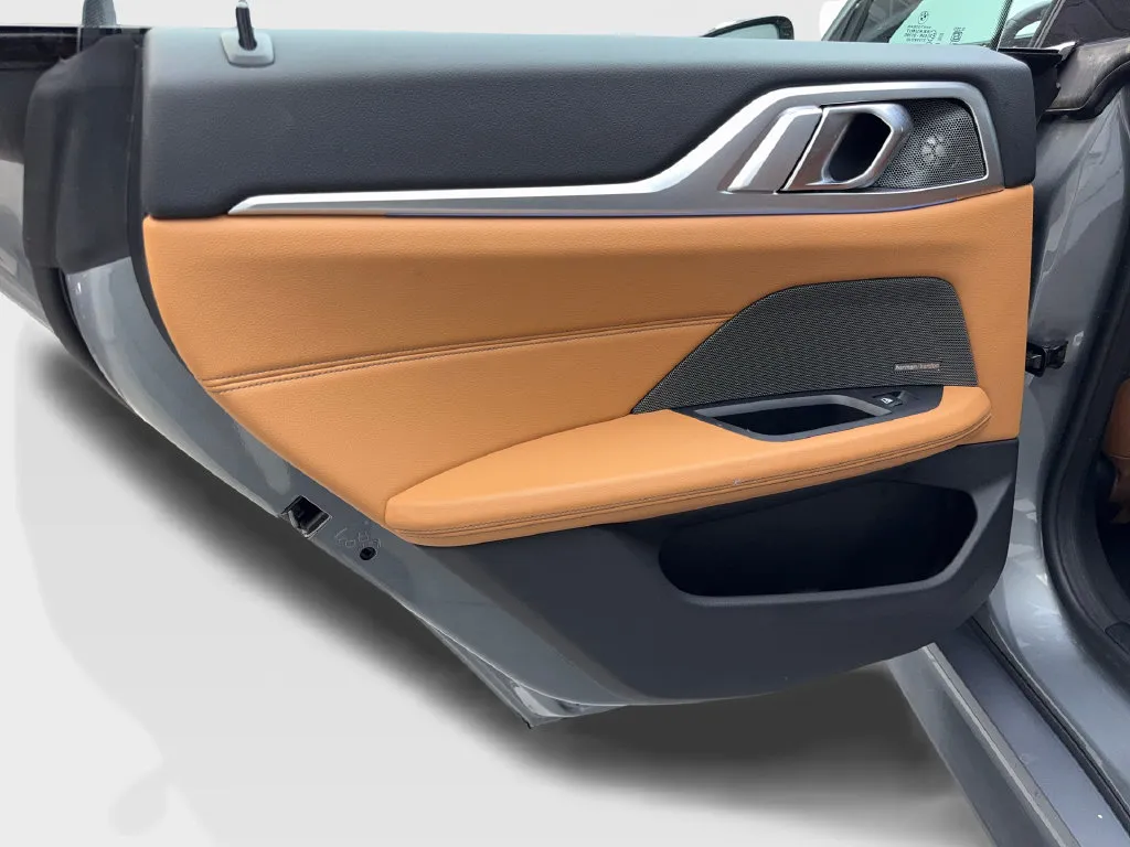 BMW i4 photo 39