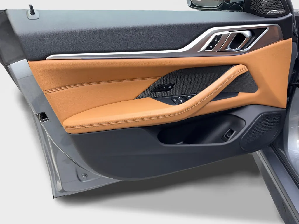 BMW i4 photo 33