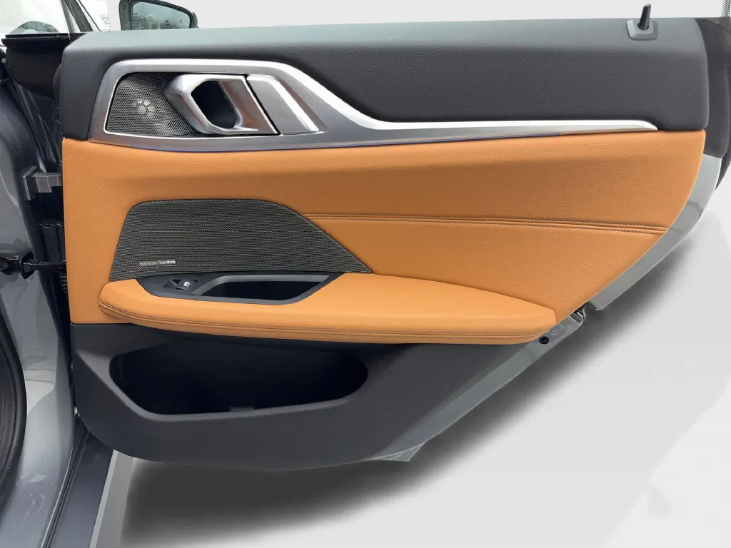 BMW i4 photo 44