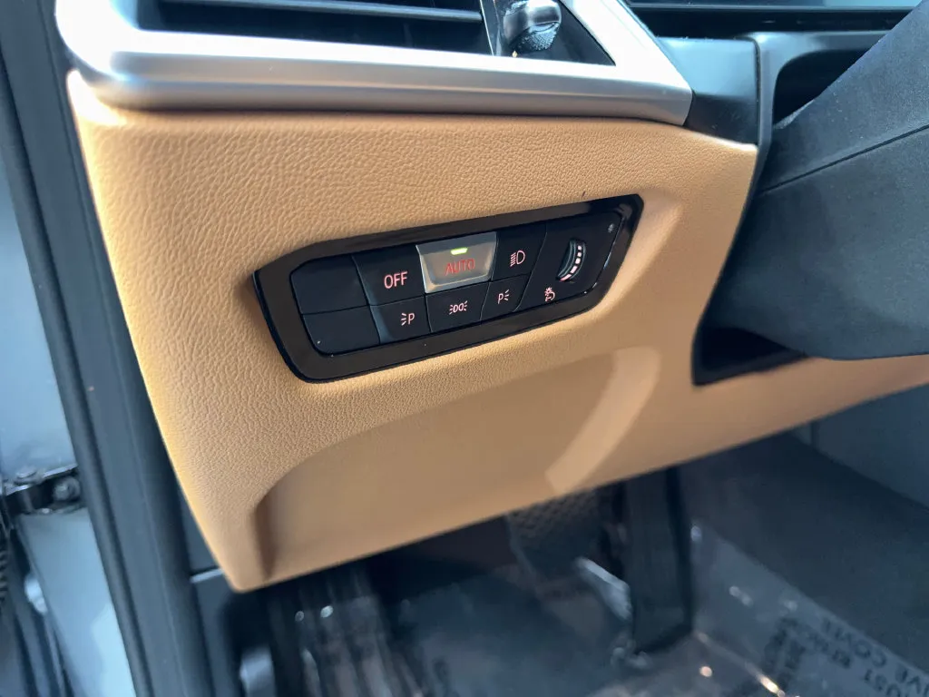 BMW i4 photo 57