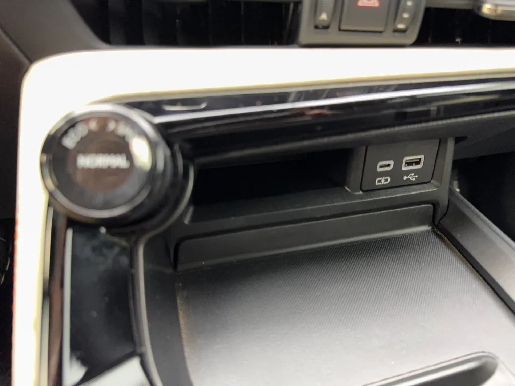 Lexus NX photo 68