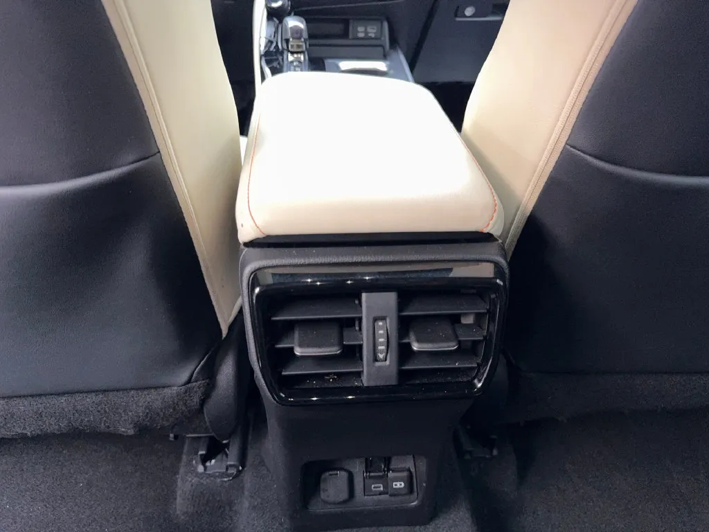 Lexus NX photo 72
