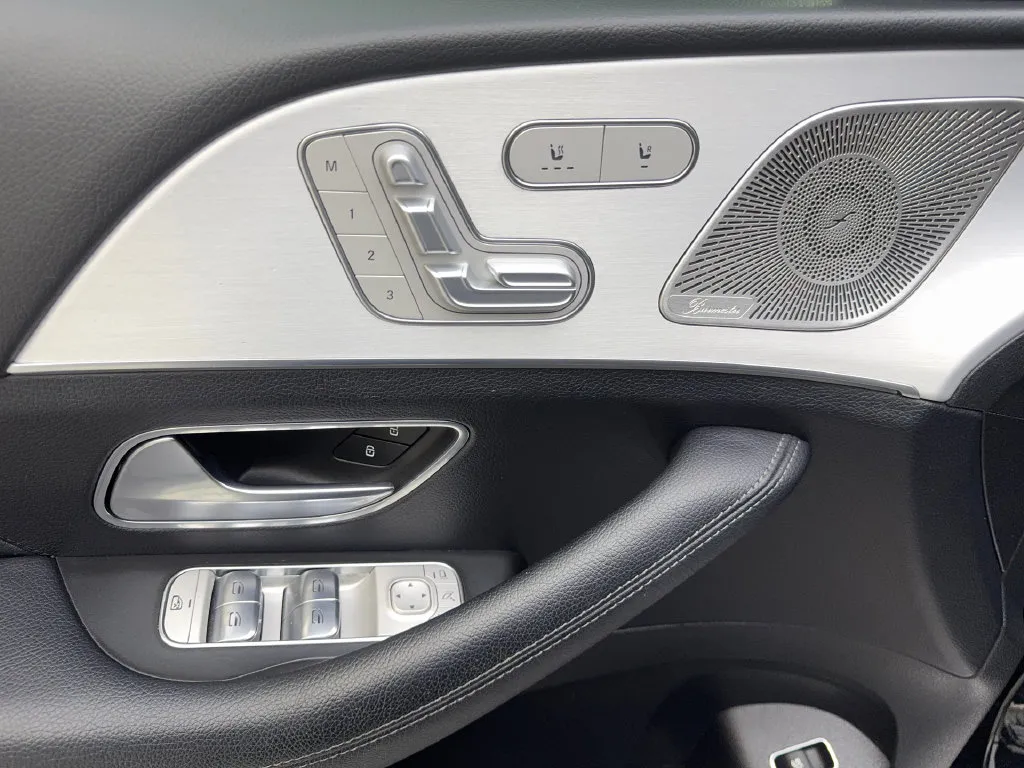 Mercedes-Benz GLE photo 32