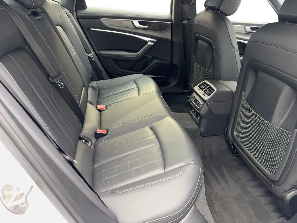 Audi A6 photo 42