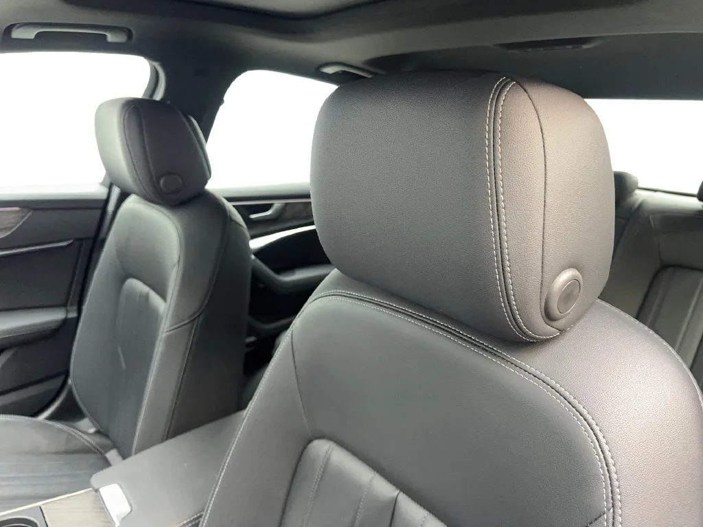 Audi A6 photo 30
