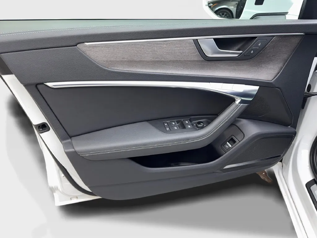 Audi A6 photo 34