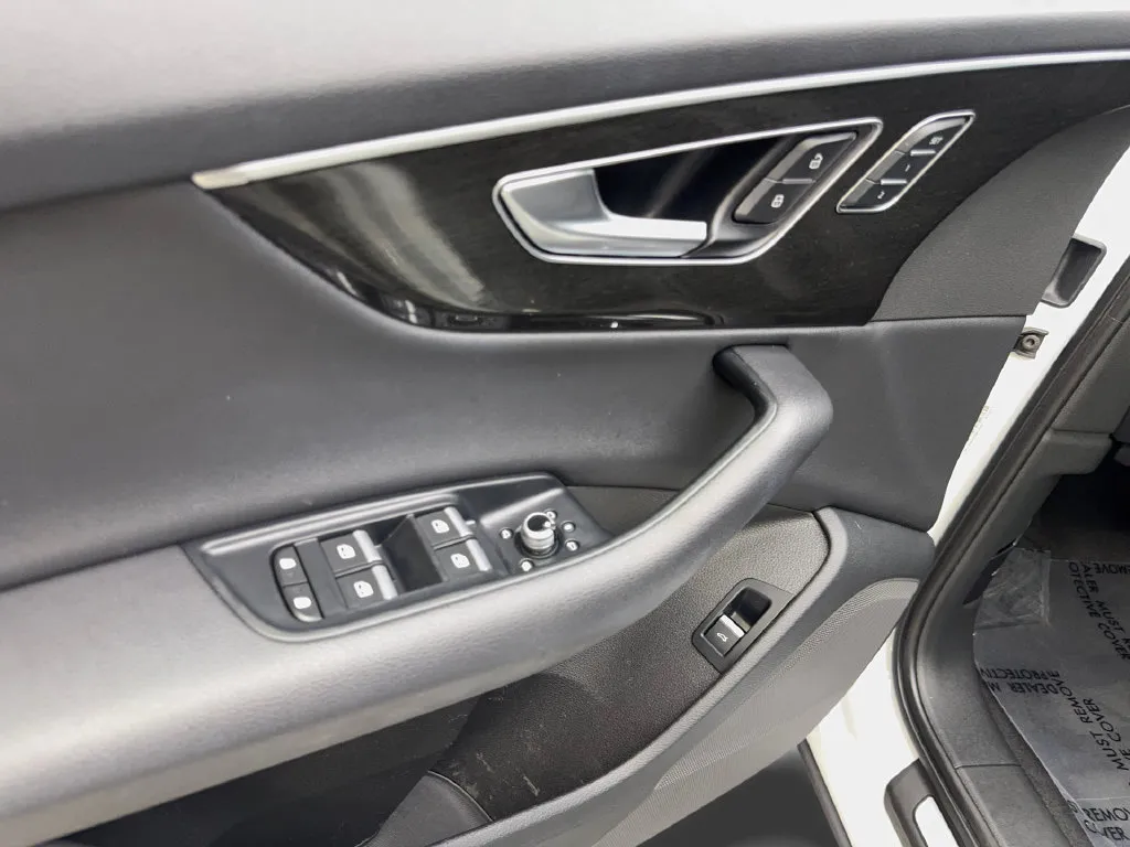 Audi Q7 photo 35