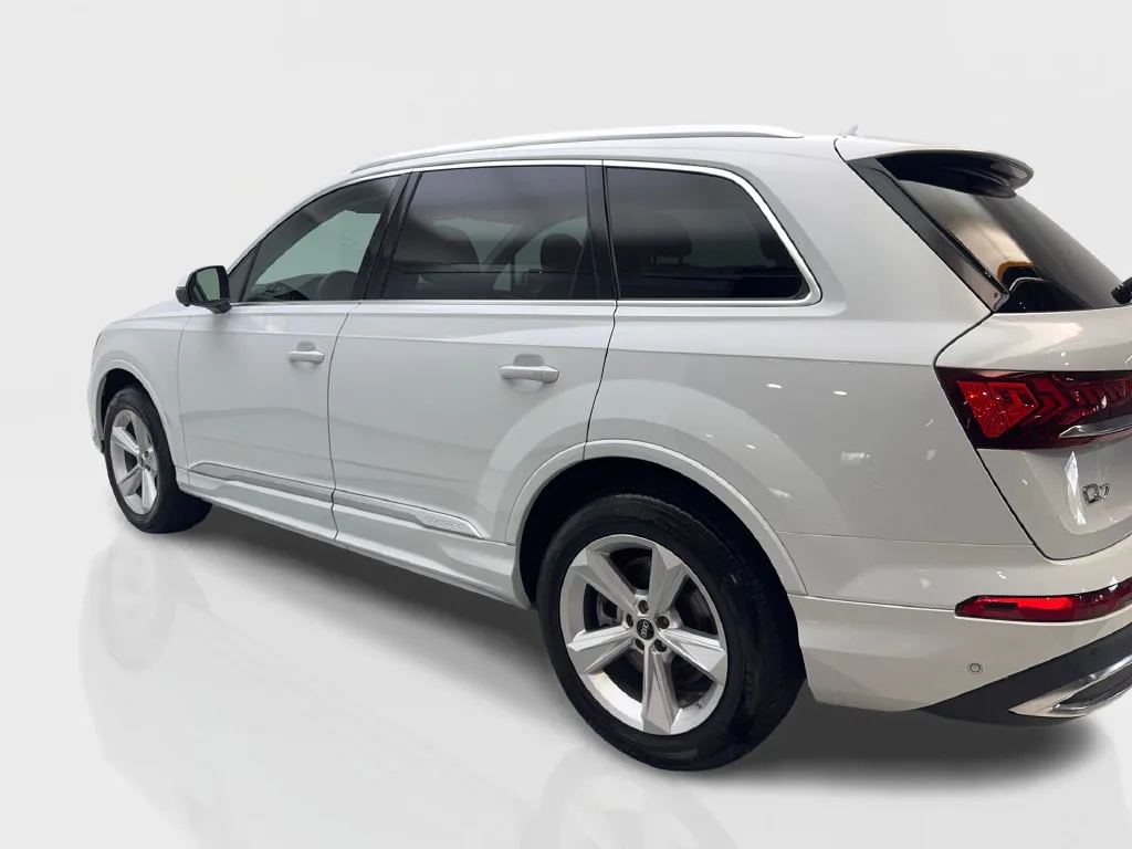Audi Q7 photo 16