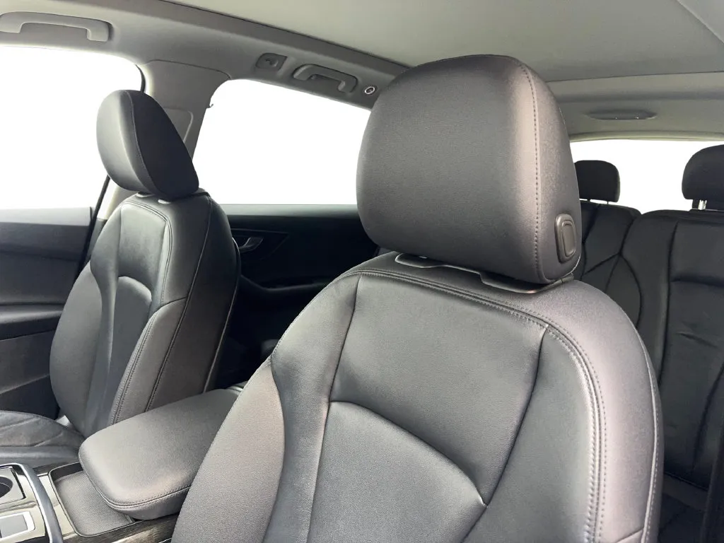 Audi Q7 photo 30