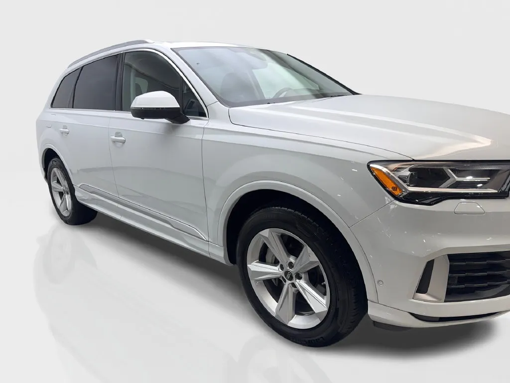 Audi Q7 photo 14