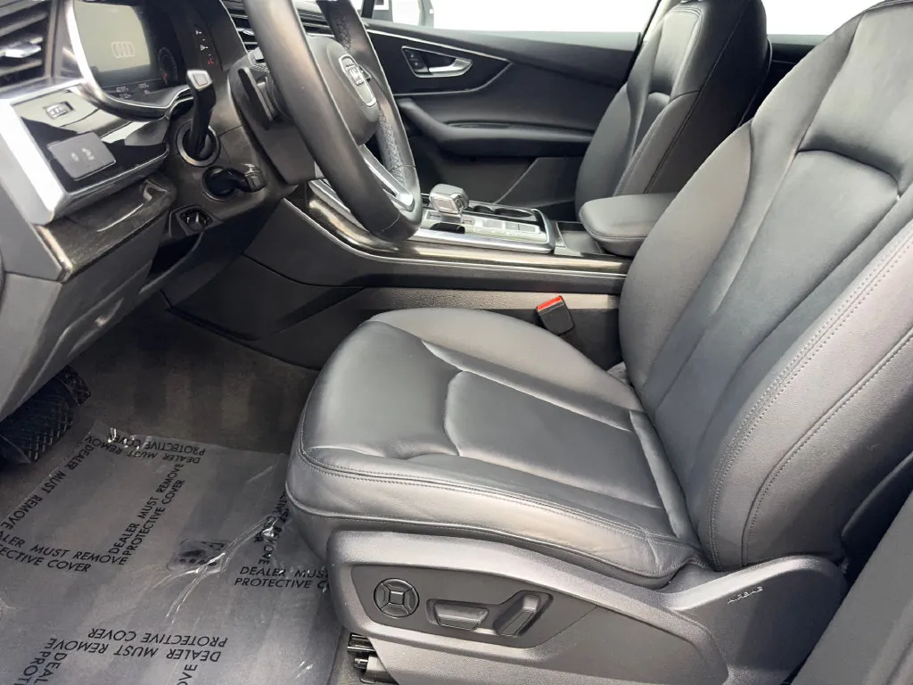 Audi Q7 photo 29