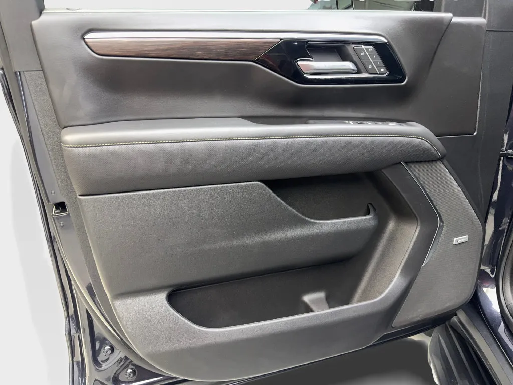 Chevrolet Tahoe photo 33