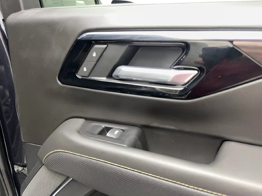 Chevrolet Tahoe photo 49