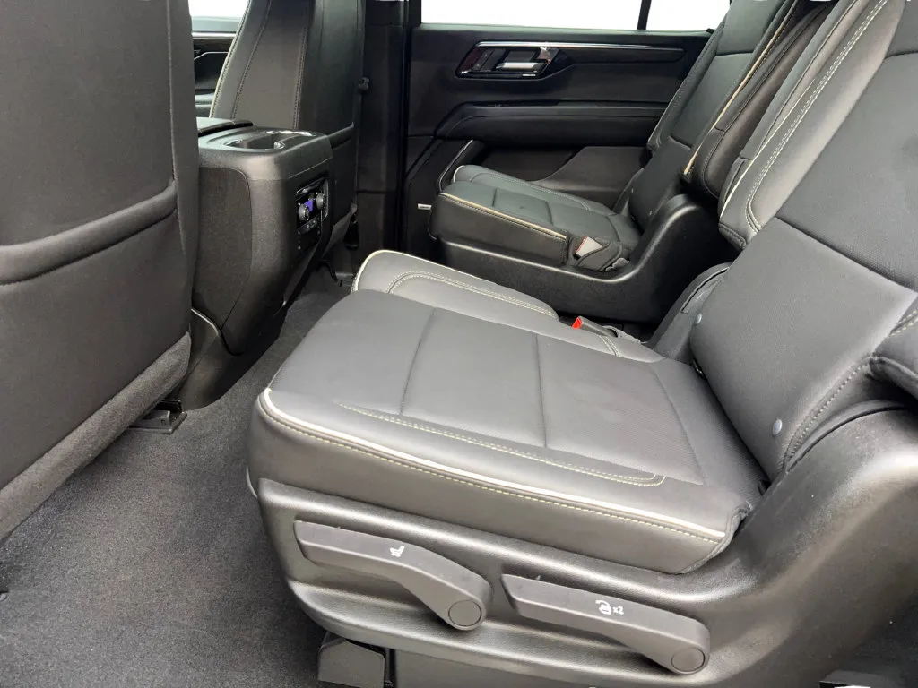 Chevrolet Tahoe photo 35