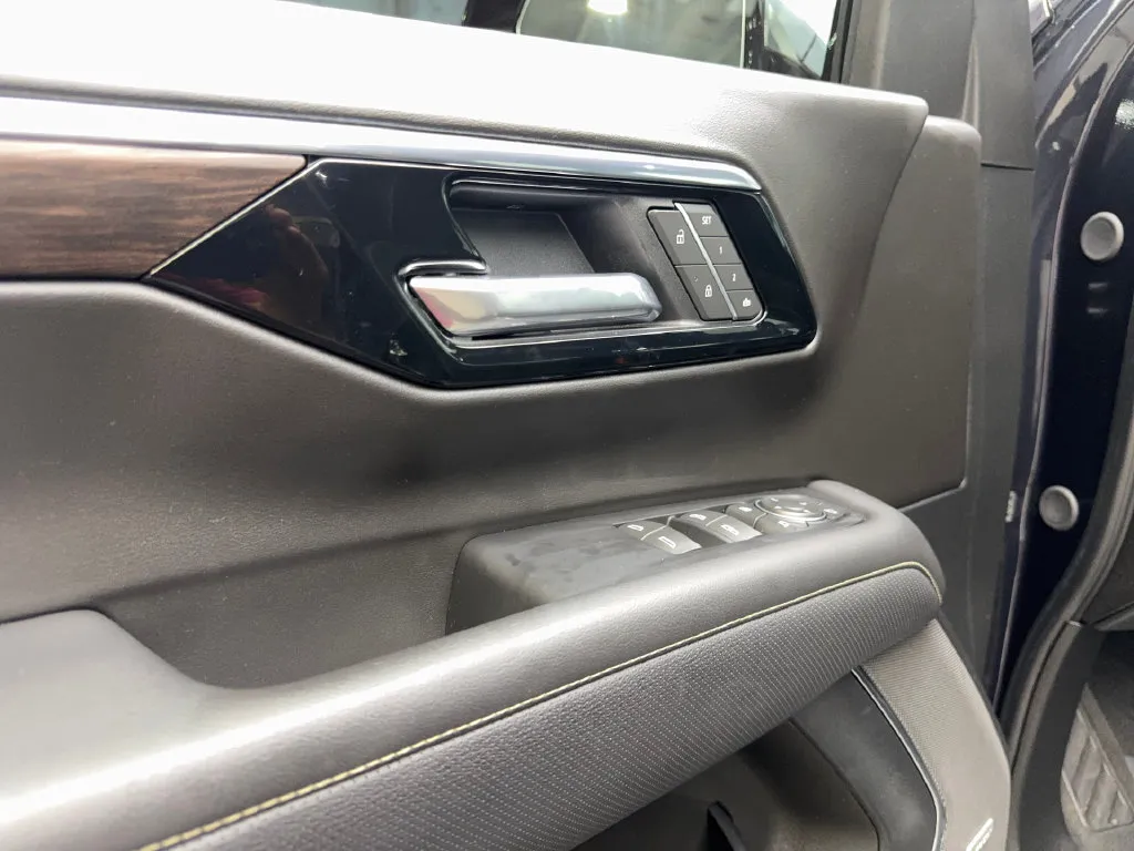 Chevrolet Tahoe photo 34