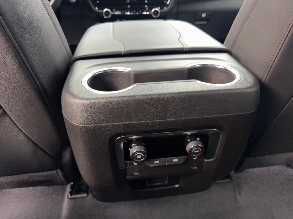 Chevrolet Tahoe photo 77