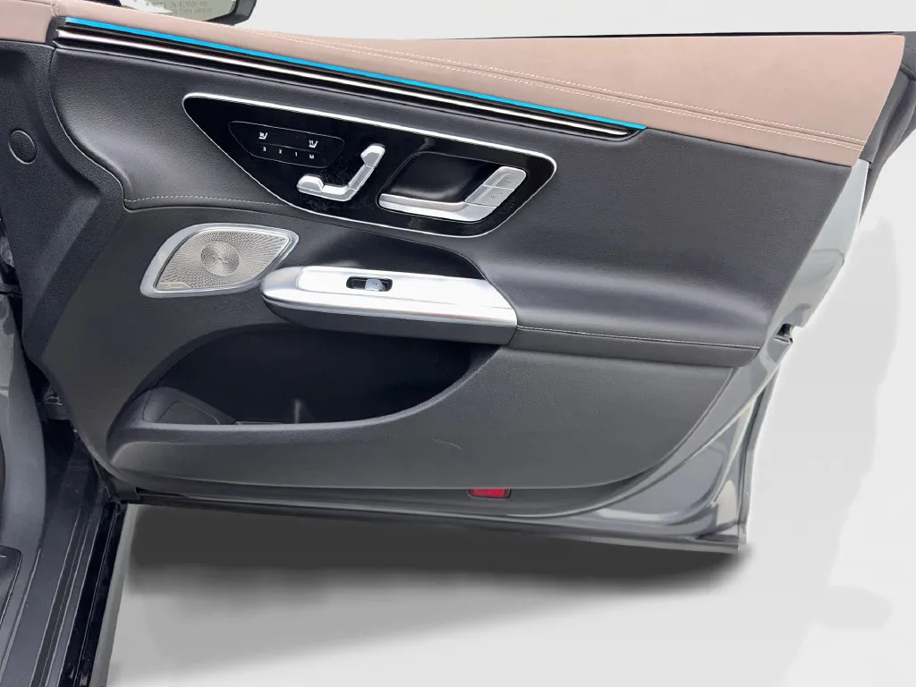 Mercedes-Benz EQE photo 48