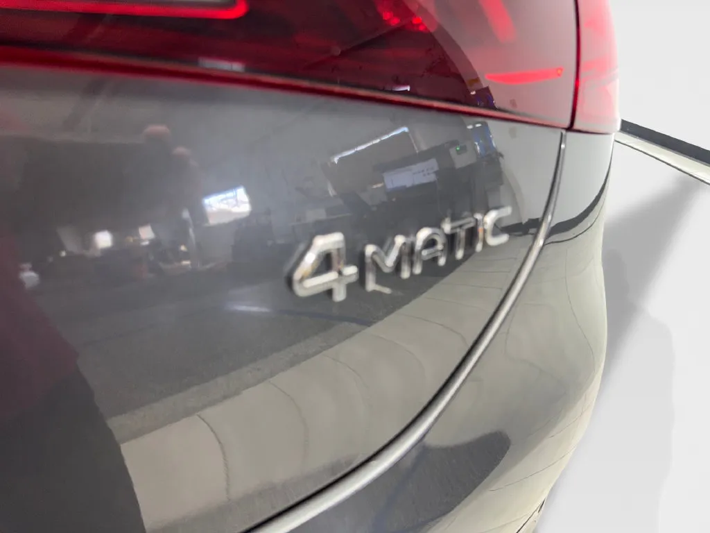 Mercedes-Benz EQE photo 26