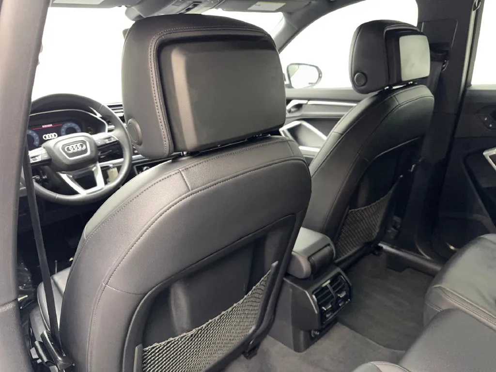 Audi Q3 photo 39