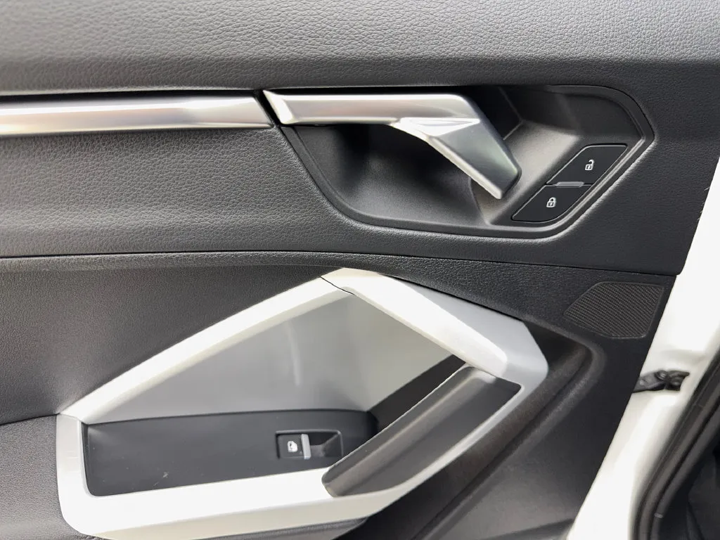 Audi Q3 photo 41
