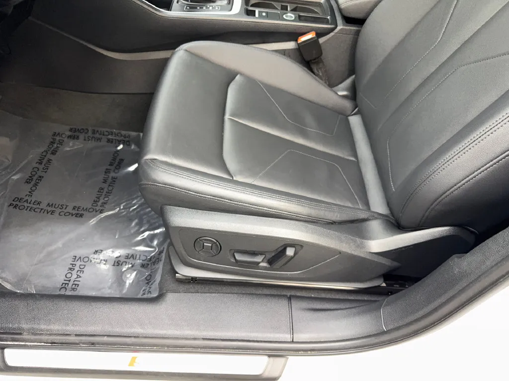 Audi Q3 photo 29