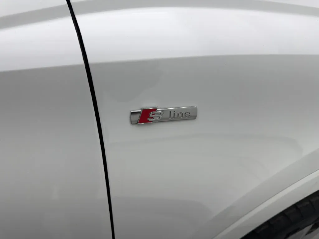 Audi Q3 photo 27