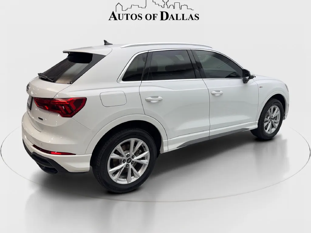 Audi Q3 photo 7