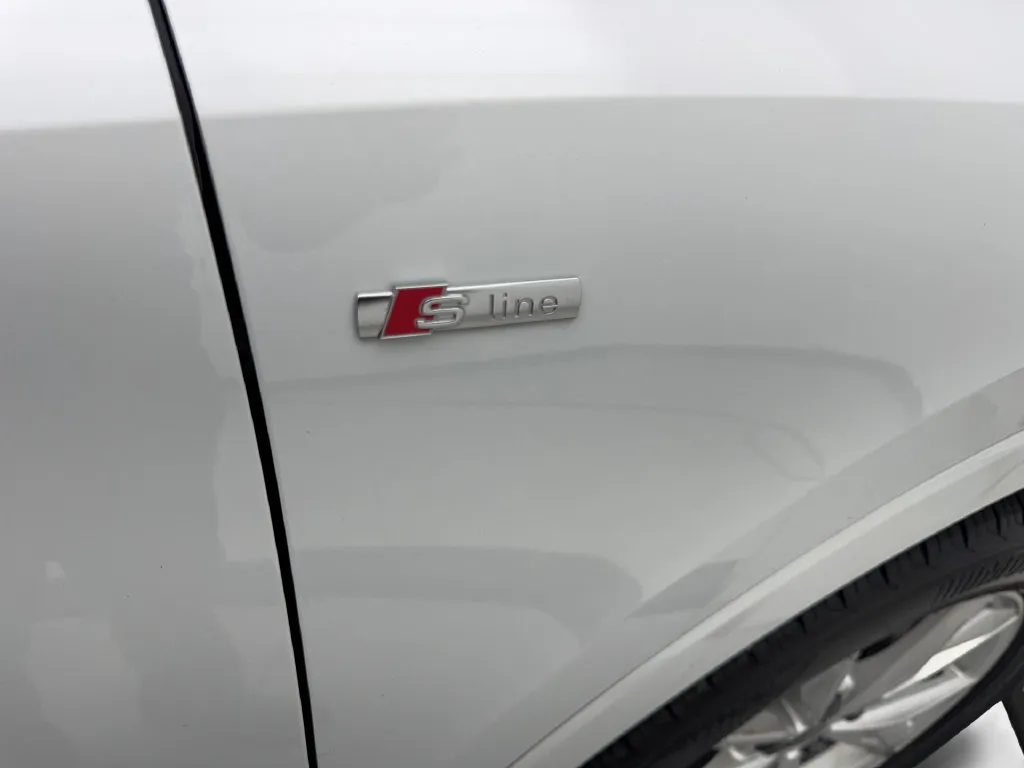 Audi Q3 photo 27