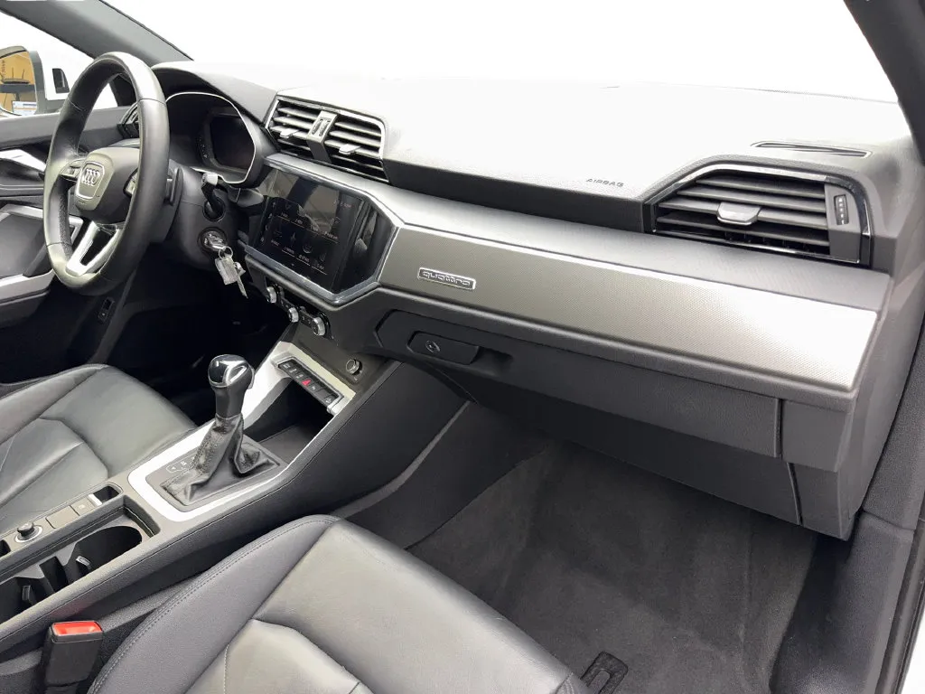 Audi Q3 photo 55