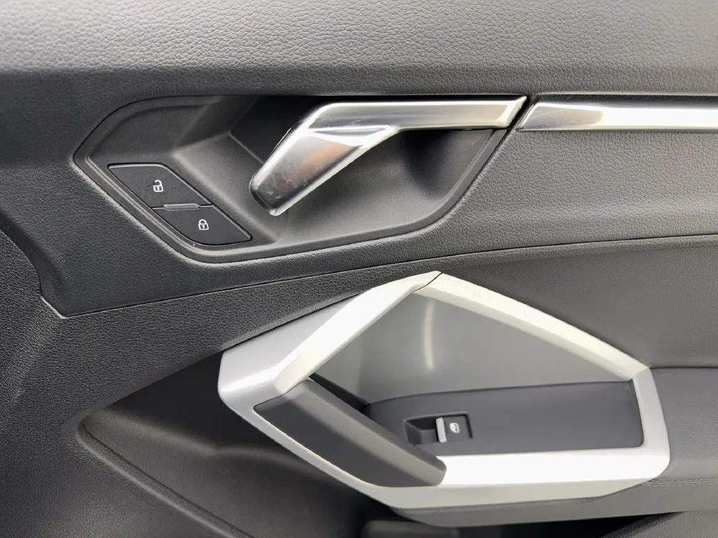 Audi Q3 photo 52